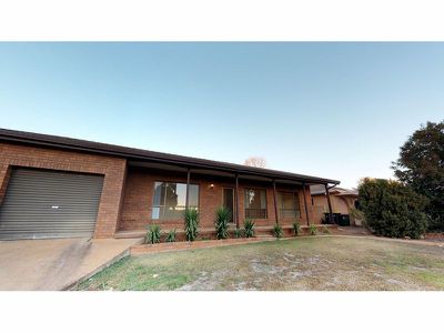 39 Hazelwood Drive, Dubbo