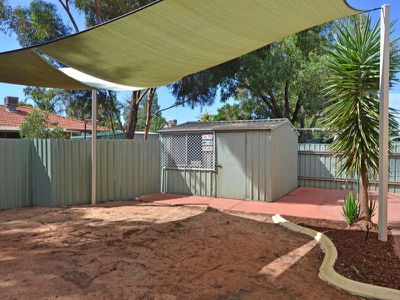 12 Holroyd Way, Boulder