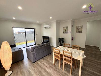 4 Springsure Street, Truganina