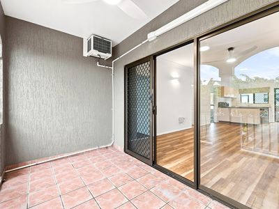 1 / 56 Cairns Street, Cairns North