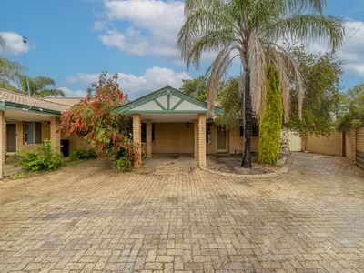 7 / 11 Stott Close, Armadale