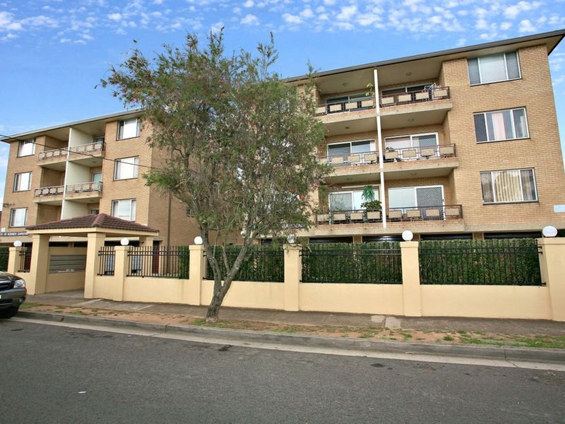 1 / 6-10 Horner Avenue, Mascot
