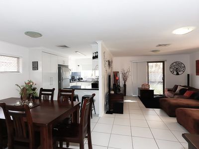 15 Bandaroo Street, Warana