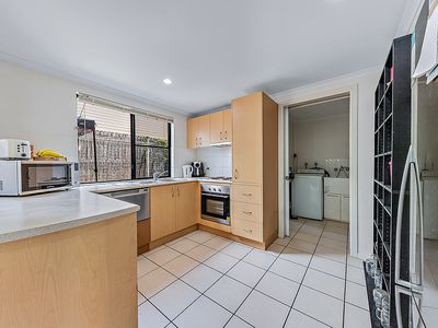 18 / 16 Beach Road, Cannonvale