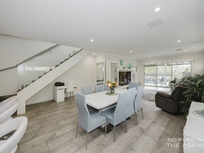 10 / 12 Loder Way, South Guildford