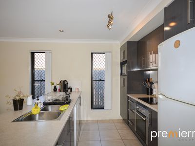 44 Glorious Promenade, Redbank Plains