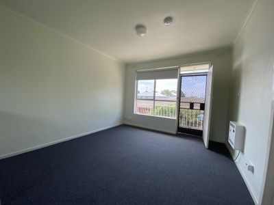 8 / 7 Saltley Street, Spotswood