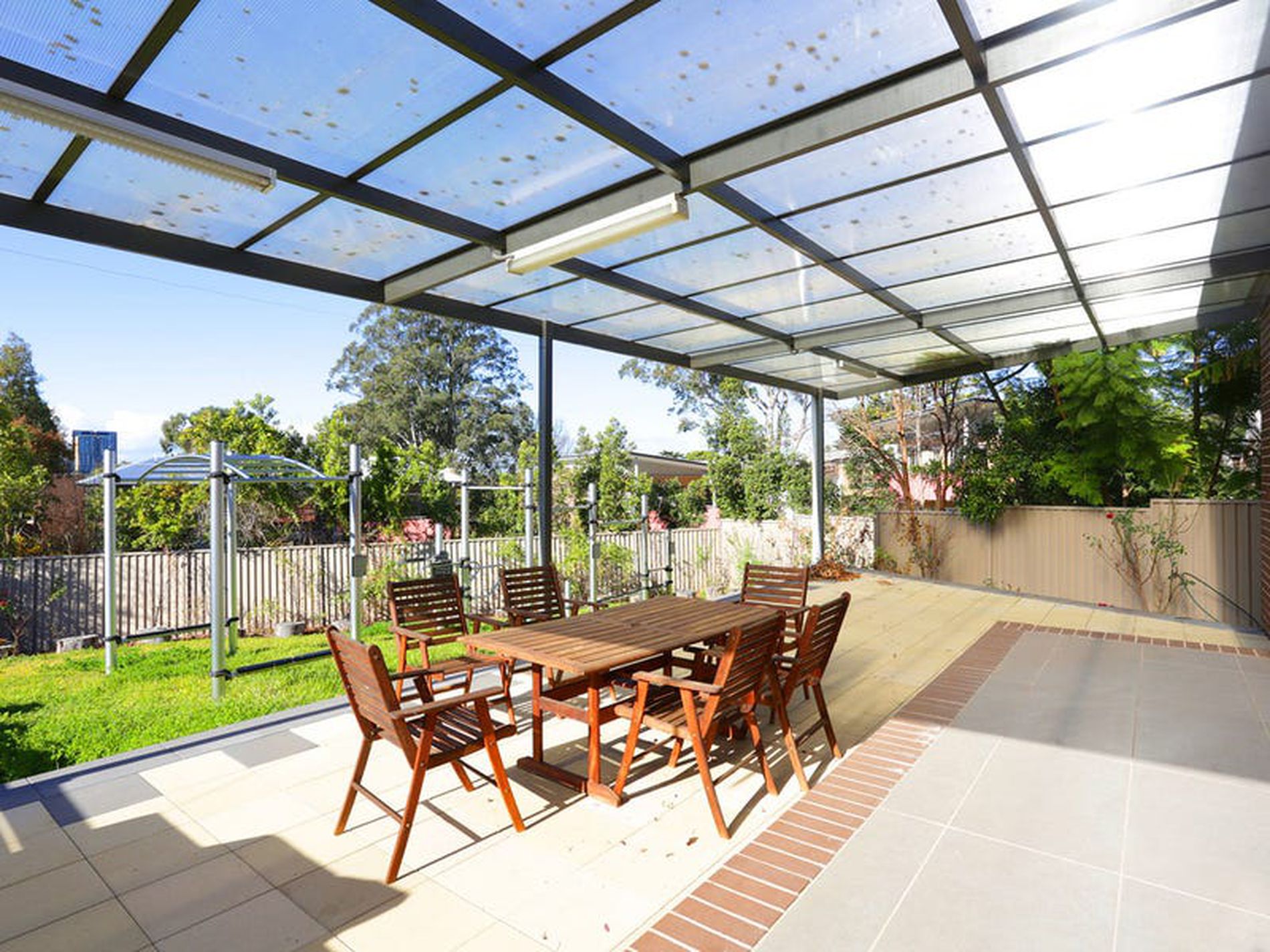 18A Allengrove Crescent, North Ryde