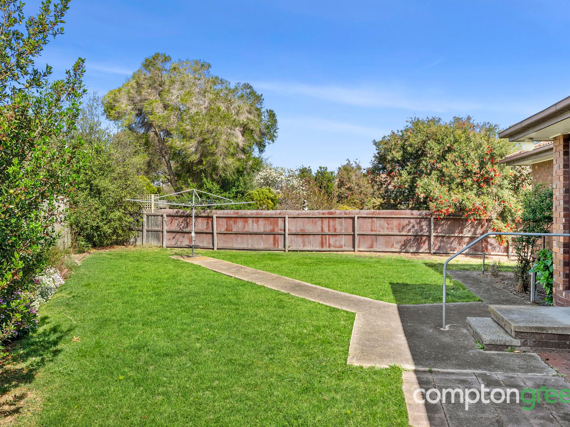 39 Melva Crescent, Whittington