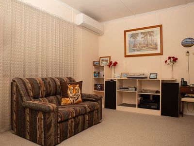 13 Brisbane Road, Dinmore