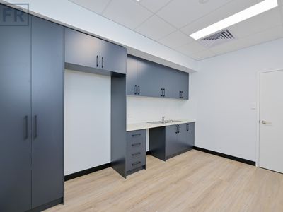 2 / 11 Freight Road, Kenwick