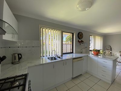 27 Lester Crescent, Torquay