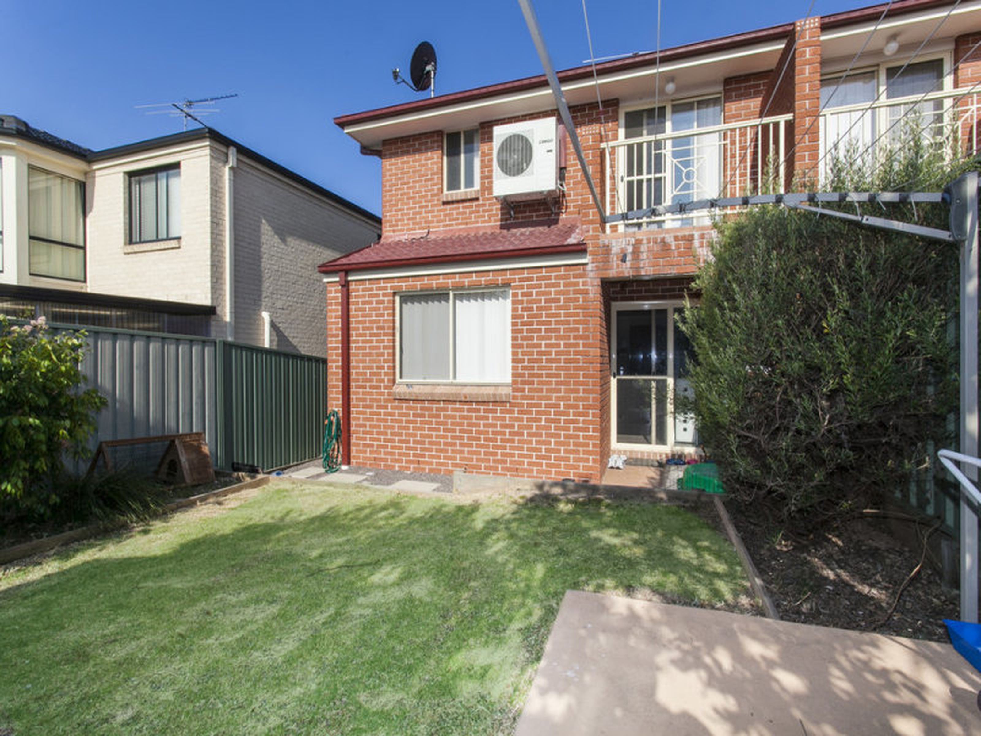 15B Tarrabundi Drive, GLENMORE PARK