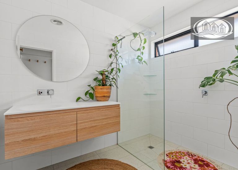 16 Webb Court, Portland