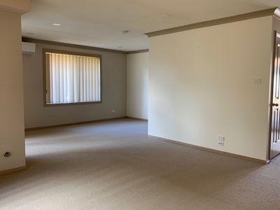 6 / 58 Peterborough Avenue, Lake Illawarra