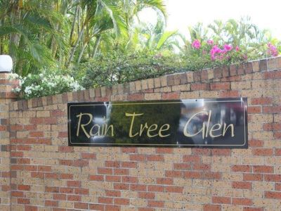 30 / 27 Raintree Glen, Coombabah