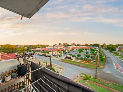 43 / 16 Leeder Street, Glendalough