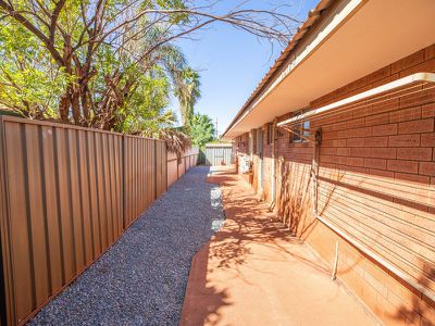 50 Giles Avenue, Newman