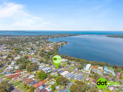 77 Buff Point Avenue, Buff Point