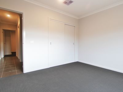 6 Elgata Way, Werribee