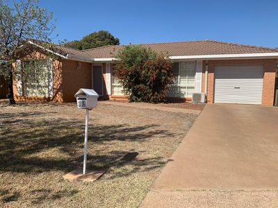 12 Crick Street, Dubbo