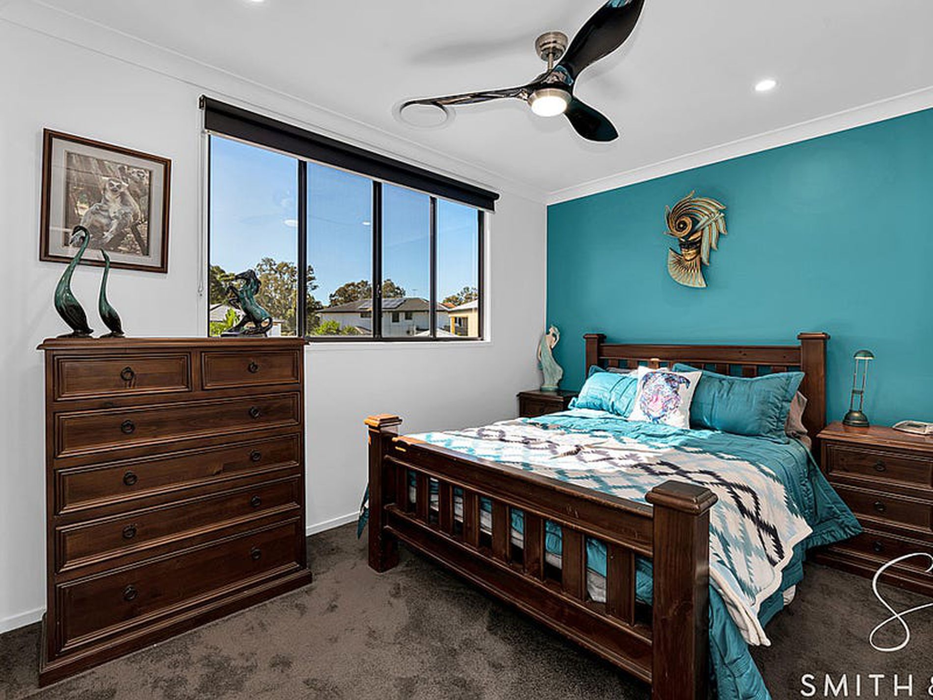 22 Mizen Place, Holland Park West