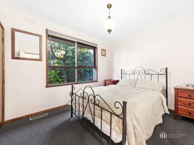32 Somerset Drive, Dandenong North