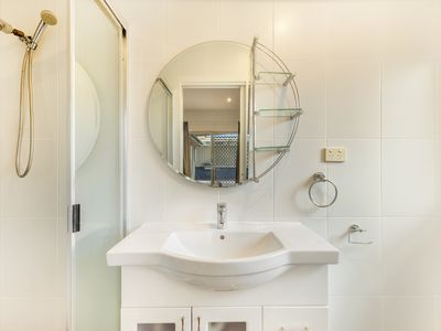 100a Halloran Drive, Jerrabomberra