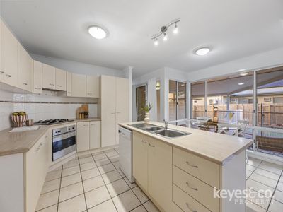 4 Columbia Way, Douglas