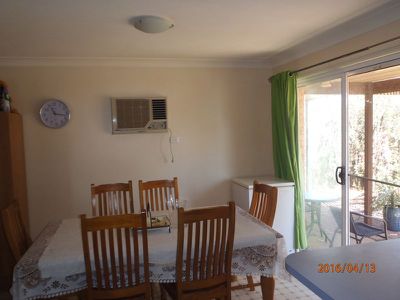 2 John Glenn Place, Dubbo