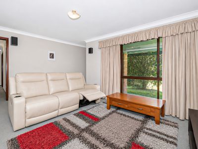 4 Redross Court, Armadale