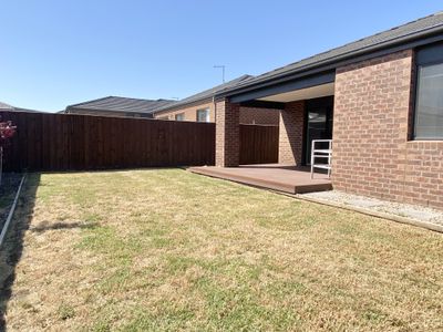 7 Buttermint Crescent, Manor Lakes