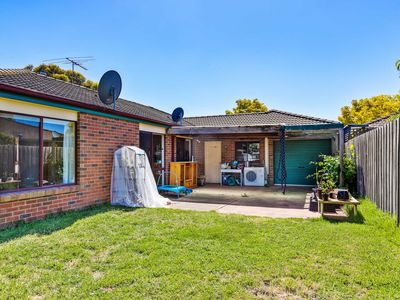 8 Milport Court, Point Cook