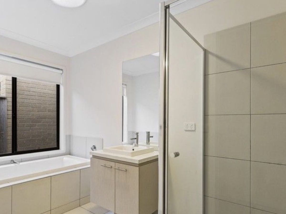 17 Tramway Street, Point Cook