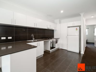 27 / 40 Henry Kendall Street, Franklin