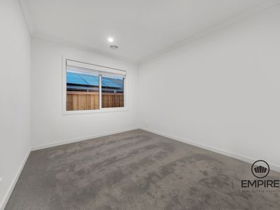 32 Guling Rise, Clyde North