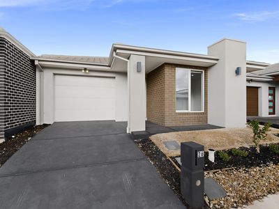 26 Aurora Drive, Cranbourne West