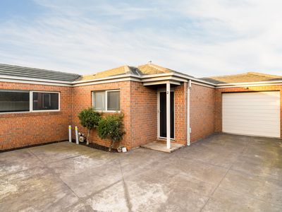 2 / 105 Merton Street, Altona Meadows
