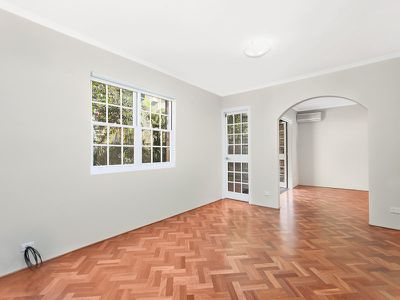 2 / 5 Trelawney Street, Woollahra