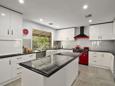 9 Logan Street, Mansfield