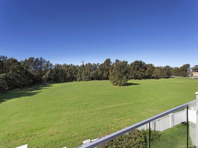 12A Joan Ave, Warilla