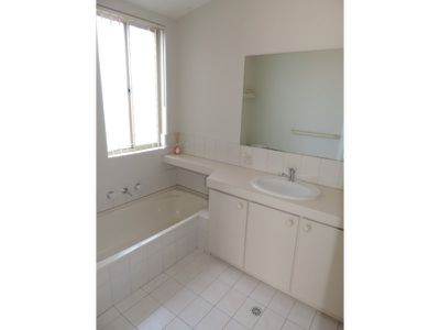 31 Berkshire Drive, Beldon