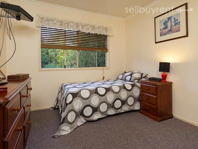 48 KINGFISHER DRIVE, Wodonga
