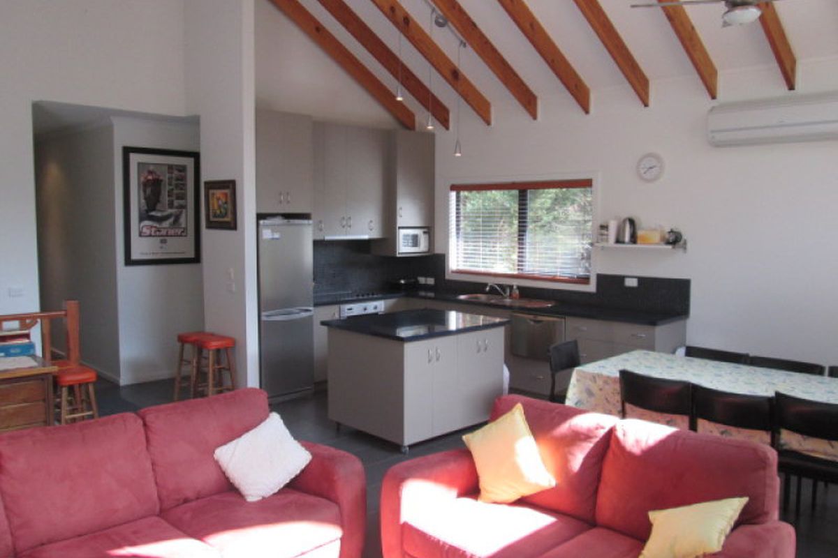 3 Purcell Dve, Merrijig