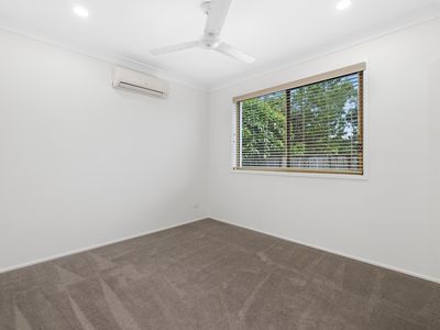 11 Lachlan Drive, Wakerley