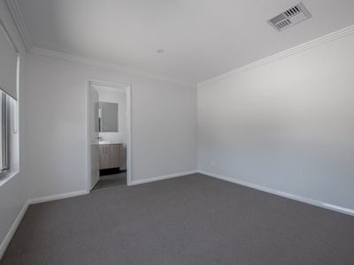 19 Lewes Road, Nollamara