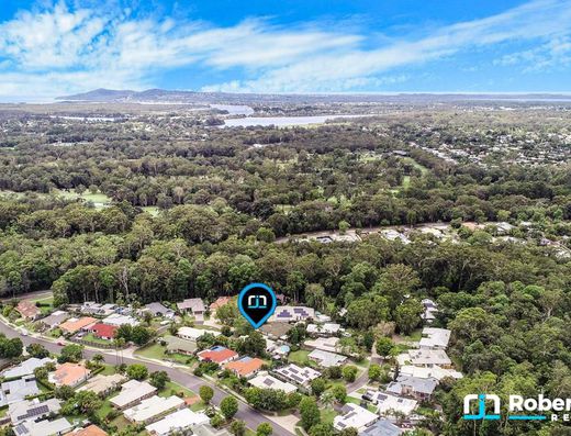Easy and Spacious Living in a Great Location! image 16