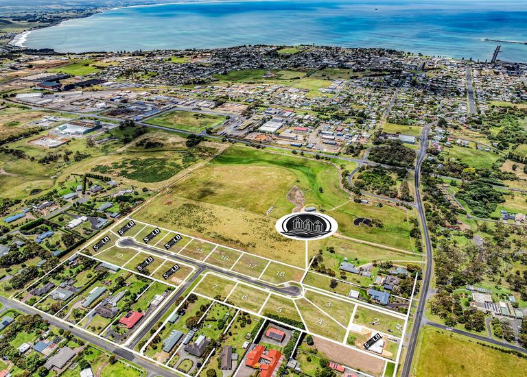 Lot 15, Hampton Court, Portland