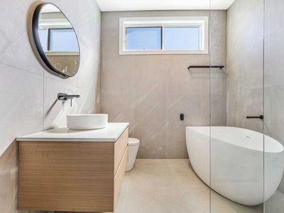 1 / 3 Nightingale Close, Blackbutt