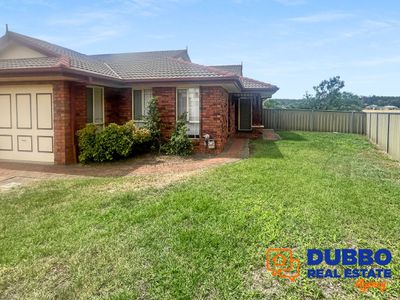 8B Gerber Place, Dubbo